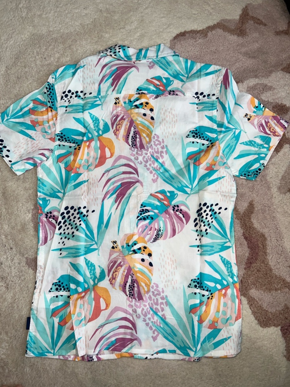 NEW UNIVIBE Boys White Tropical Button-Down Relaxed Fit Shirt - Picture 6 of 7